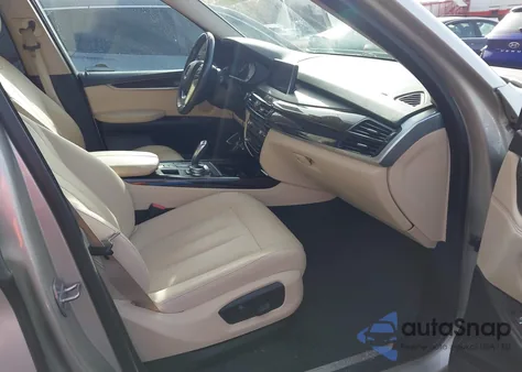 2016 BMW X5 xDrive35I z USA, uszkodzony, nr VIN 5UXKR0C5XG0P29024